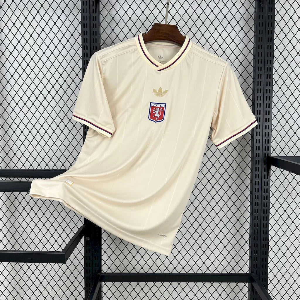 Maillot Lyon concept 2025-26